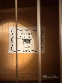 Chitarra MIGUEL ALMERÍA PURE SERIES د عط CLASSIC