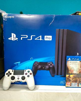 PS4 PRO + 2 joypad + 2 giochi fisici + accessori
