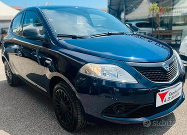 Lancia Ypsilon 1.0 FireFly 5 porte S&S Hybrid Ecoc