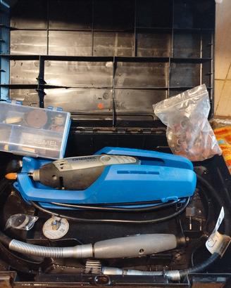 dremmel 3000 completo di valigetta 