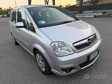 OPEL Meriva 1.4 16V Club senza nessun lavoro da