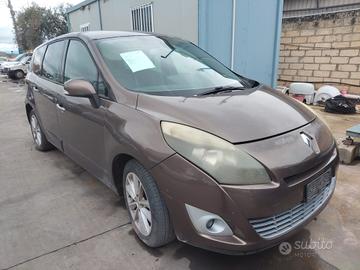 Ricambi RENAULT GRAND SCENIC 1.9 diesel 2010