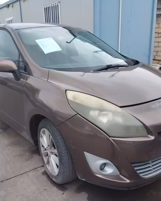 Ricambi RENAULT GRAND SCENIC 1.9 diesel 2010