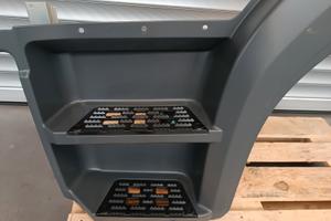 Pedana parafango MERCEDES ATEGO E6