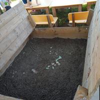 Sabbionaia in legno con coperchio