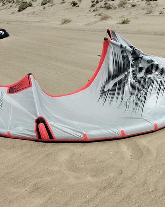 Naish pivot 9 LE 2024