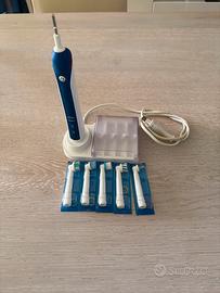 Spazzolino elettrico Braun