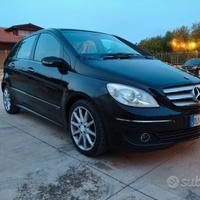 MERCEDES CLASSE B200 SPORT MANUAL FULL