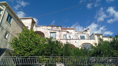 Appartamenti a Giffoni Sei Casali