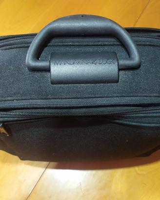 Mandarina Duck  Borsa semirigida