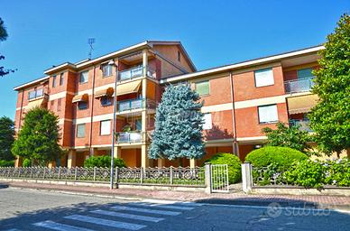 BRANDIZZO AMPIO APPARTAMENTO CON BOX