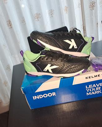 KELME 42 GOLEIRO BLACK INDOOR SOCCER SHOES