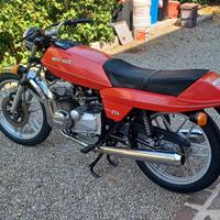 Moto Guzzi 254 - 1977