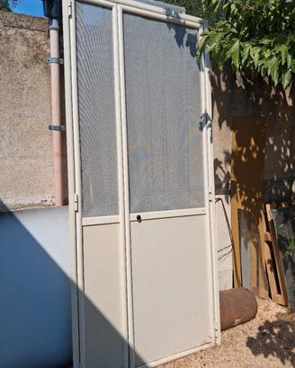 zanzariera a porta