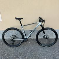Bici MTB Canyon Exceed CF