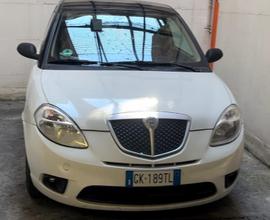 Vendo lancia ypsilon