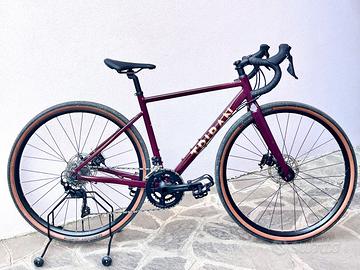 Bici Gravel da donna Triban GRVL 520