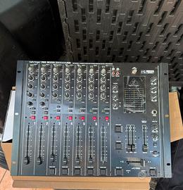 Mixer behringer dx2000usb dj