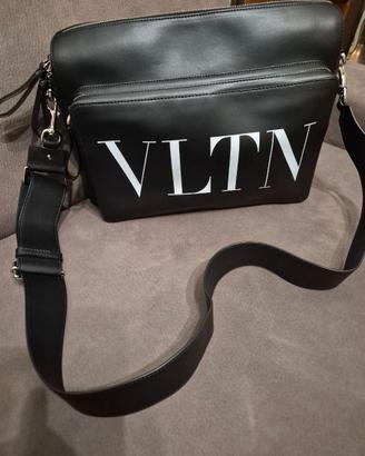 Valentino Garavani tracolla in pelle VLTN