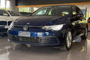 Volkswagen Golf etsi evo Life 110cv dsg NEOPATENTA