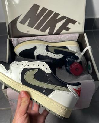 Travis Scott x Air Jordan 1 "Medium Olive" eu39