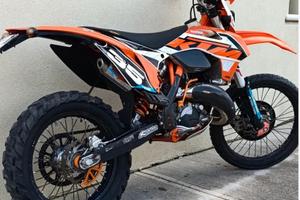 KTM 125