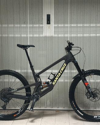 Megatower CC 2025 tg. XL