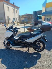 Yamaha Tmax