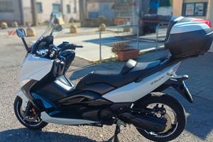 Yamaha Tmax