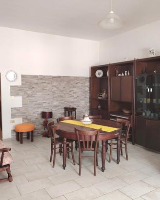 Appartamento al piano terra con veranda coperta