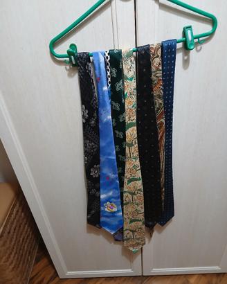 CRAVATTE UOMOVARI MODELLI