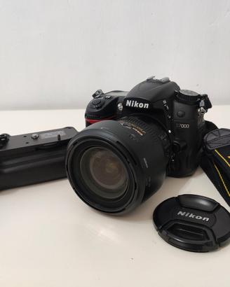 Nikon d7000 + Obiettivo nikon 16-85 stabilizzato 