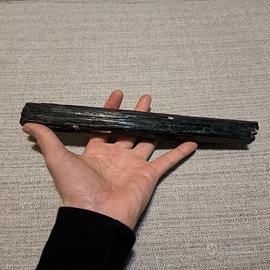 Bachetta di Tormalina nera grezza naturale grande