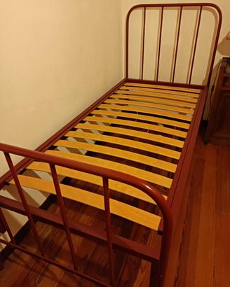 Letto singolo in metallo con doghe