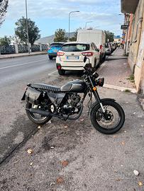 Verve moto naked 125