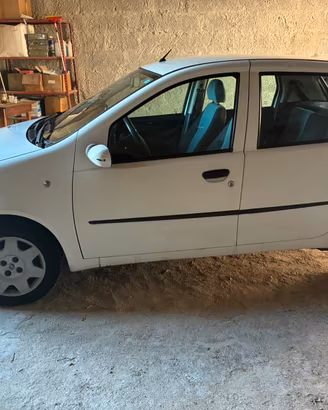 Fiat punto 1300 mjt 2006 ESENTE BOLLO 2027