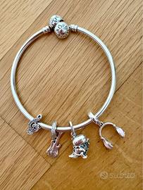 Bracciale rigido Pandora con 4 charms - NUOVI