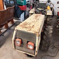 trattore agricolo 