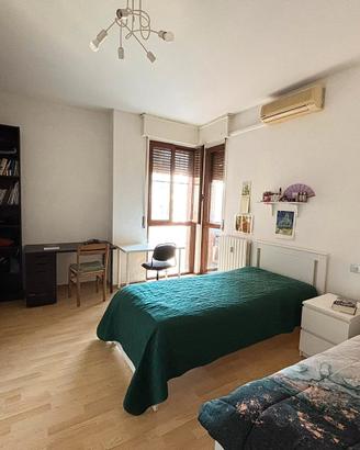 Posto letto in doppia -da maggio- solo ragazze