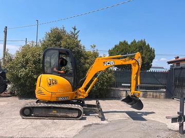 E302-ESCAVATORE JCB 8035