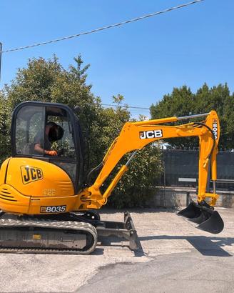 E302-ESCAVATORE JCB 8035