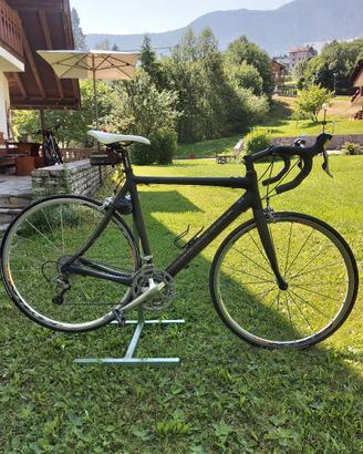 bici da strada cannondale synapse in carbonio 
