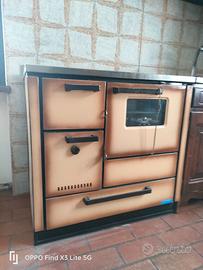 CUCINA ECONOMICA A LEGNA