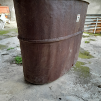 Contenitore in vetroresina