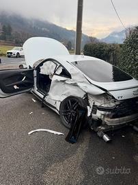 AUDI TT INCIDENTATA