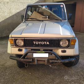 TOYOTA Land Cruiser VX - 1987