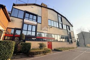 UFFICIO A CARATE BRIANZA