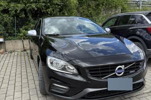 Volvo V60 R-Design 2014