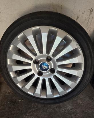 Cerchi con gomme nuove ford fiesta