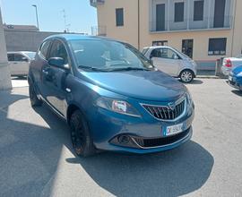 Lancia Ypsilon 1.0 FireFly 5 porte S&S Hybrid Ecoc